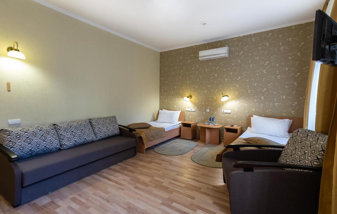 Salute Hotel Kijev Kültér fotó