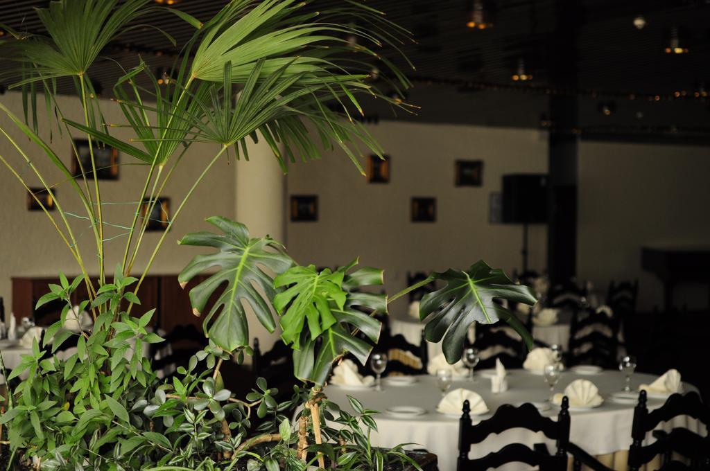 Salute Hotel Kijev Kültér fotó
