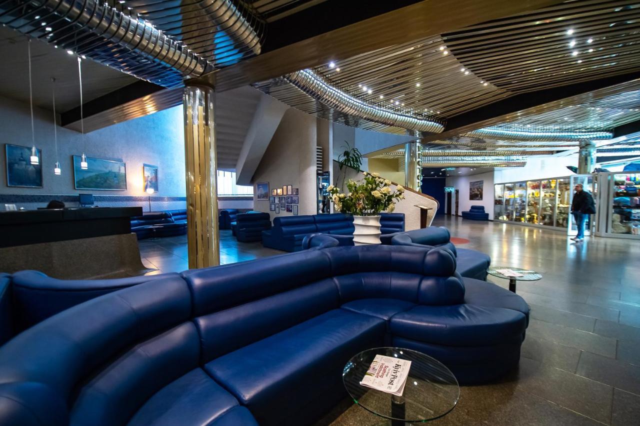 Salute Hotel Kijev Kültér fotó