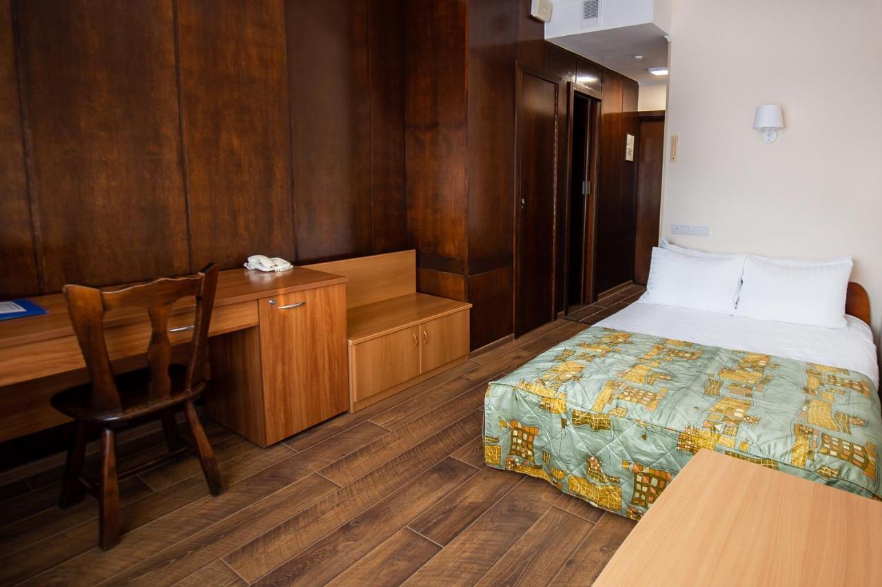 Salute Hotel Kijev Kültér fotó